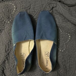 Blue Ombre Toms
